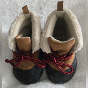 Carter Baby Duck Boots
